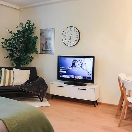 Apartmán Green-themed Modern Studio At The Center Helsinky